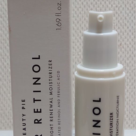 Beauty Pie Super Retinol Night Renewal Moisturizer - Picture 5 of 7
